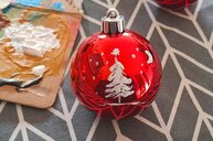 Fertige Kugel mit Tannenbaum; Bild: Internet-ABC Fertige Kugel mit Tannenbaum; Bild: Internet-ABC