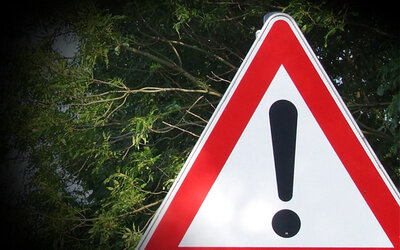 Verkehrsschild: Achtung; Bild: Find-das-Bild.de / Michael Schnell