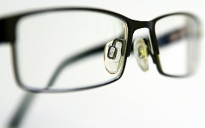 Eine Brille; Bild: Find-das-Bild.de / Michael Schnell