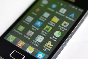 Apps auf einem Smartphone; Bild: Internet-ABC