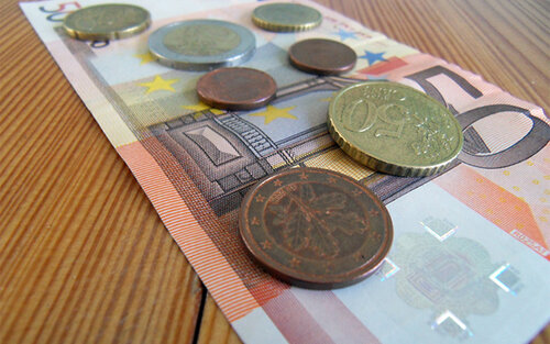 Geld; Bild: Find-das-Bild.de / Michael Schnell