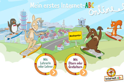 Mit allen vier Internet-ABC-Tieren geht es nach Mediapolis. Hier wird zudem entschieden, ob mit Lehrerin/Lehrer oder Eltern/Großeltern gespielt wird.