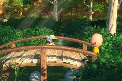 Snoopy und Charlie Brown laufen über eine Brücke im Spiel "Snoopy & The Great Mystery Club"; Bild: GameMill Entertainment