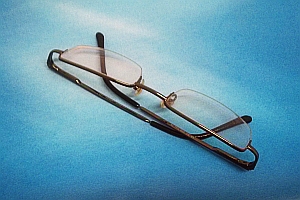 Kurzsichtige brauchen Brillen; Bild: Internet-ABC